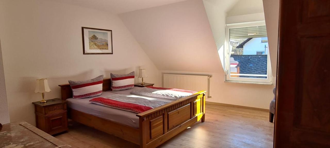 Ferienhaus Schnitzius 킨하임 외부 사진